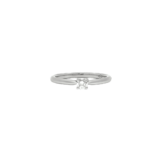 Solitaire Engagement ring 0.15ct F VVS
