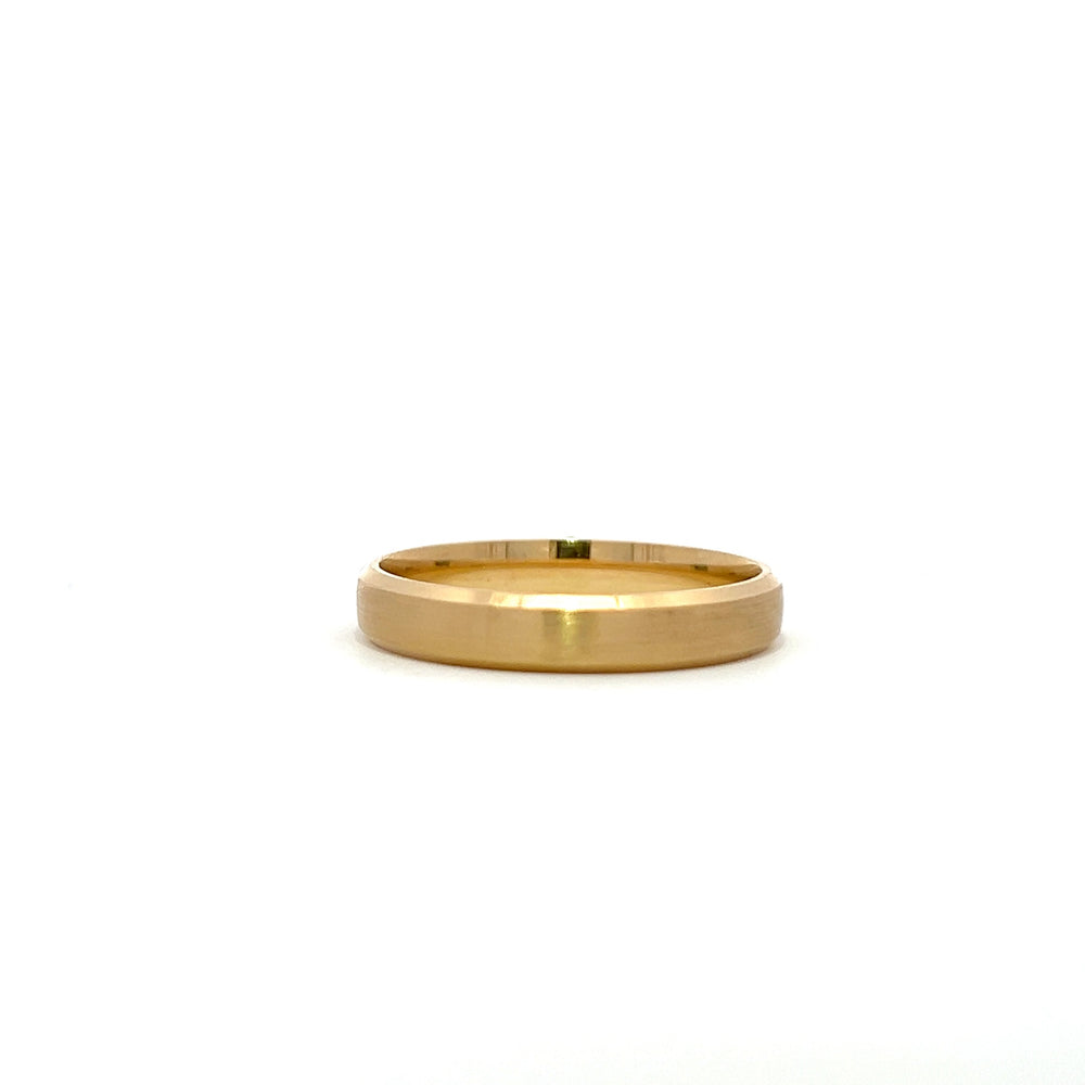 Yellow gold 18K band