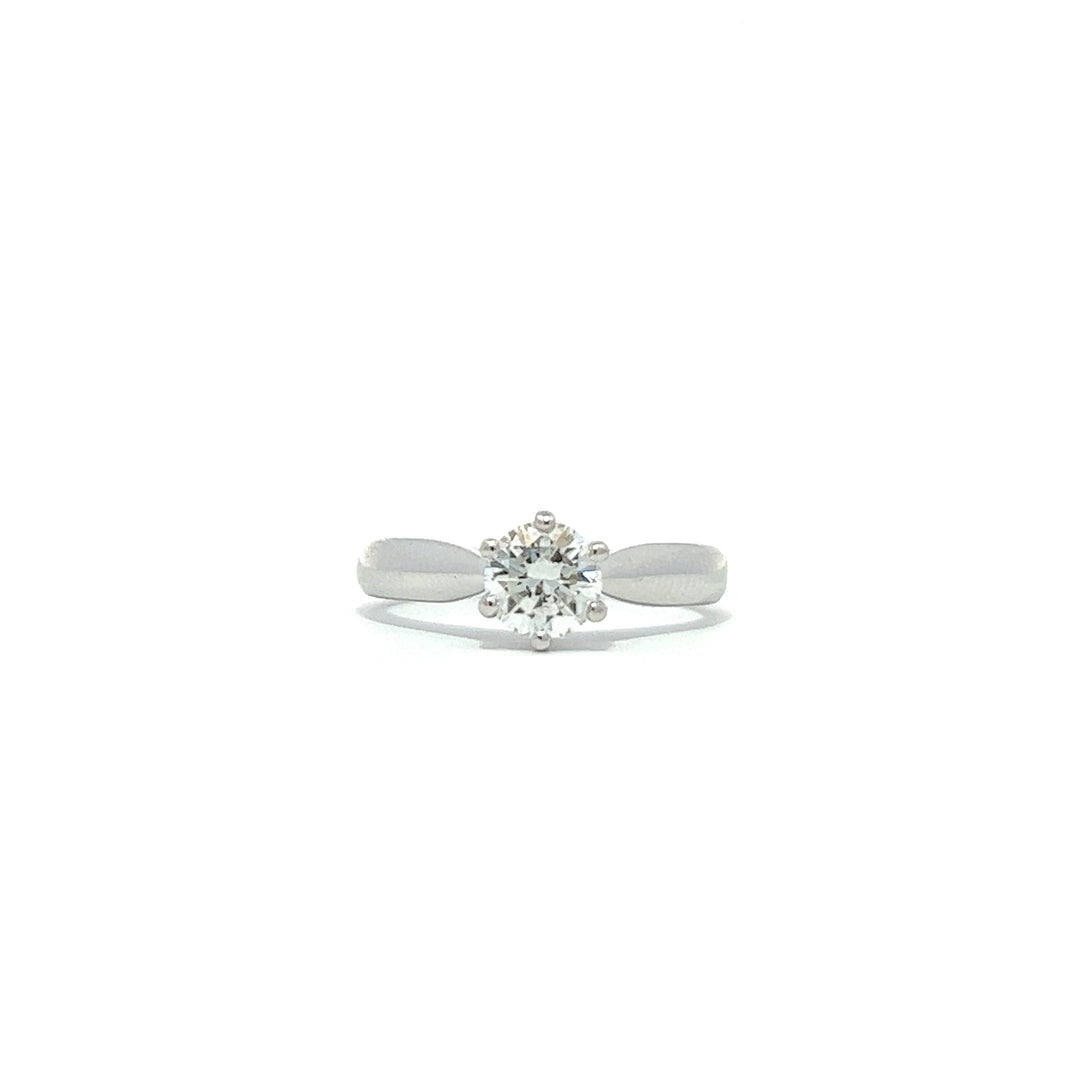 0.62ct round cut diamond engagement ring