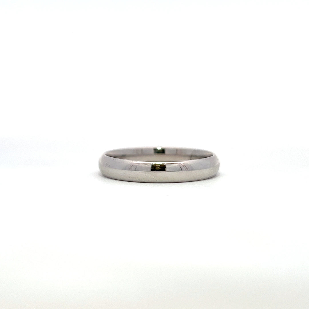 White gold 18K band