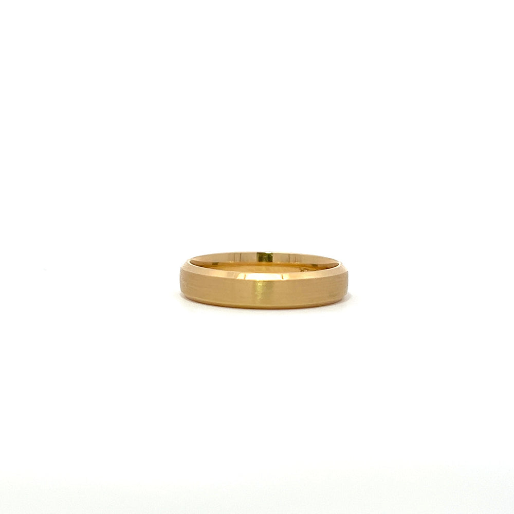 Yellow gold 18K diamond wedding band