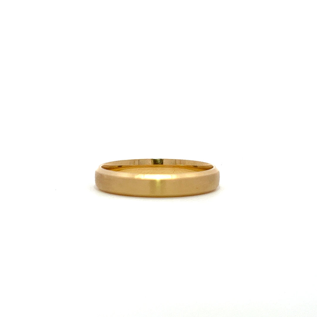 Yellow gold 18K band