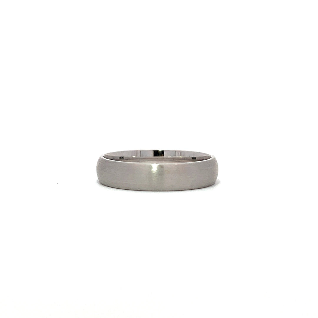 White gold 18K wedding band