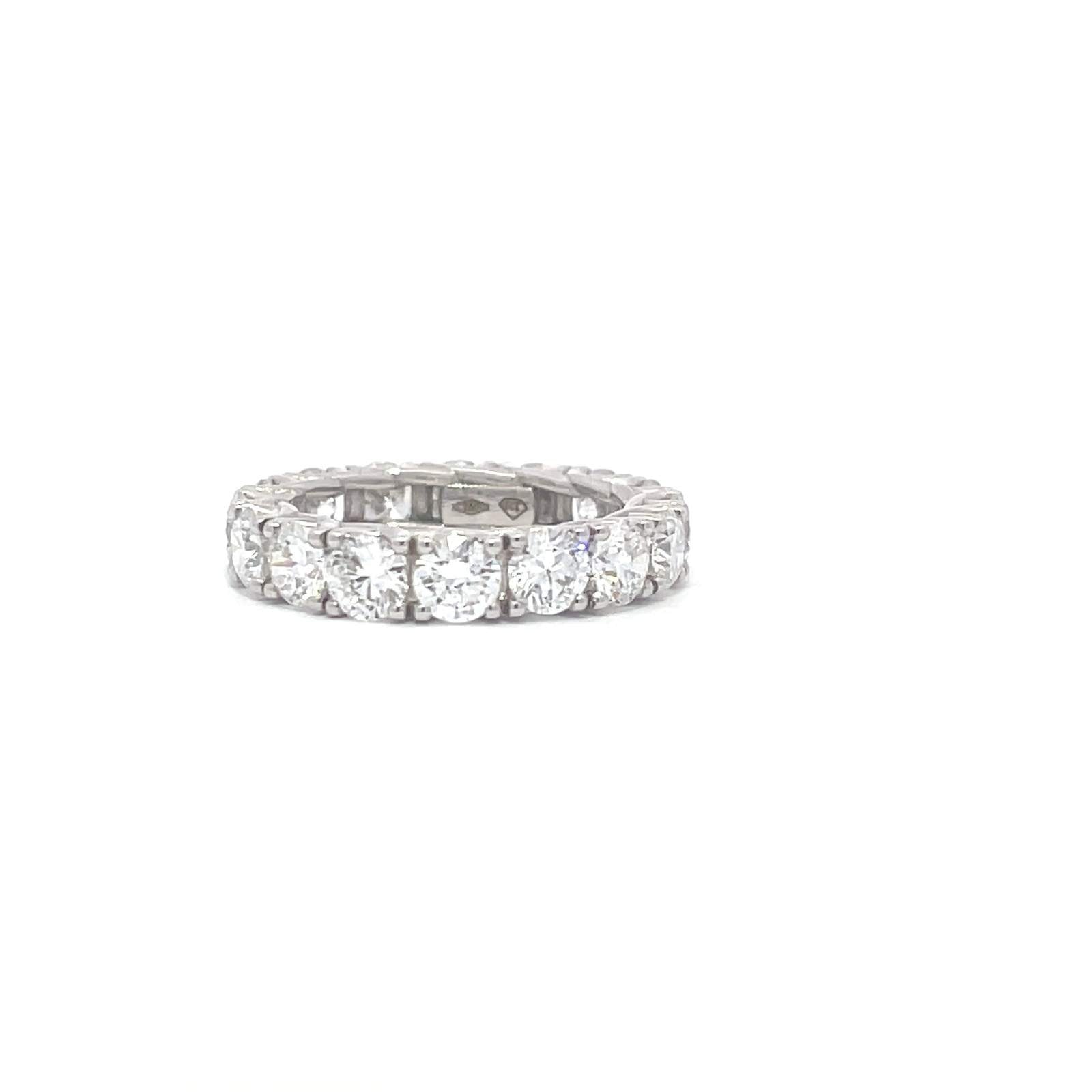 Diamond eternity ring 3.90ctw