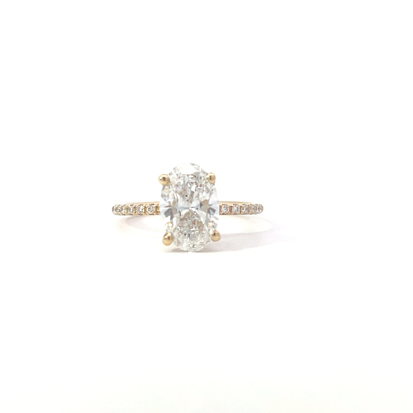 Laboratory grown pavé oval diamond ring