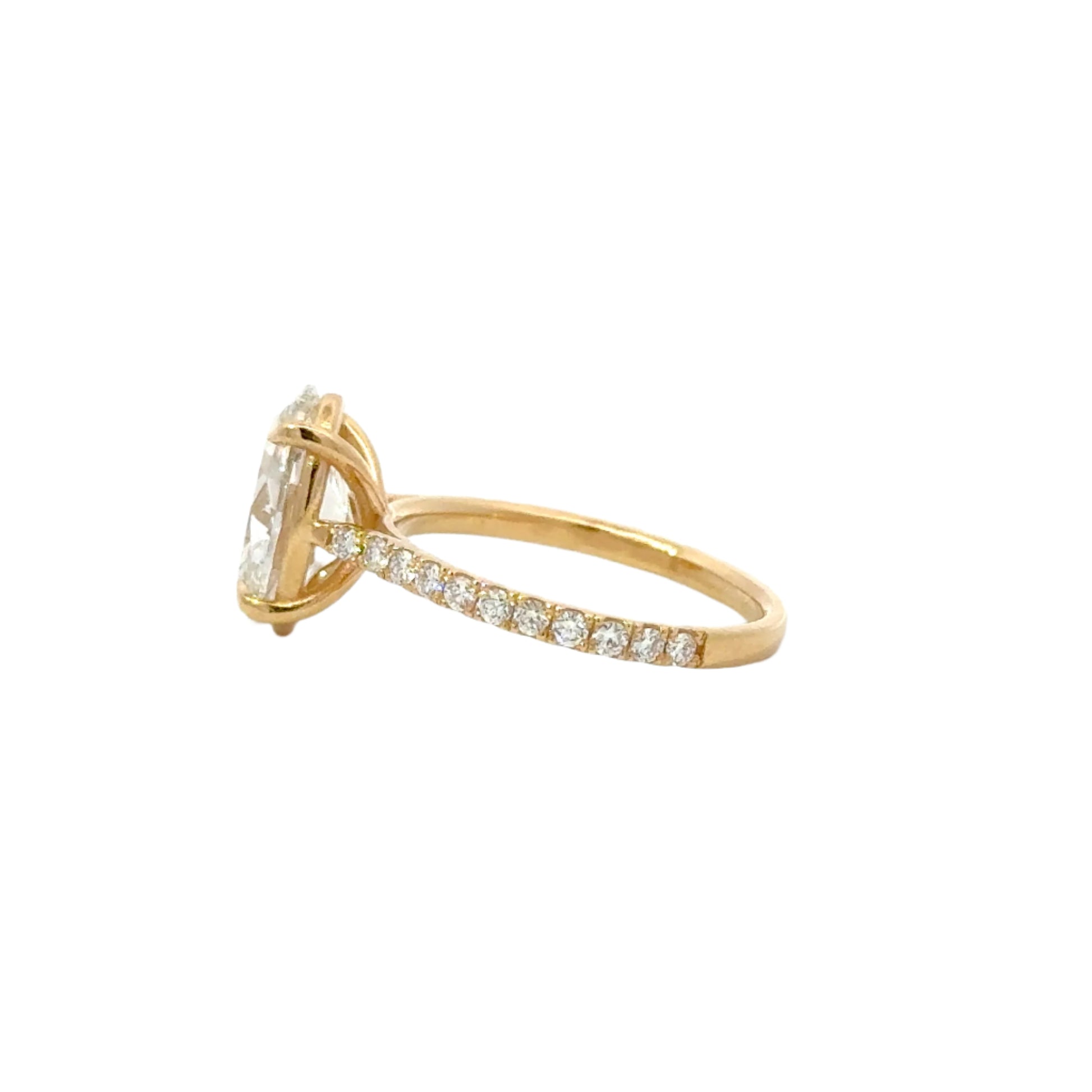 Laboratory grown pavé oval diamond ring