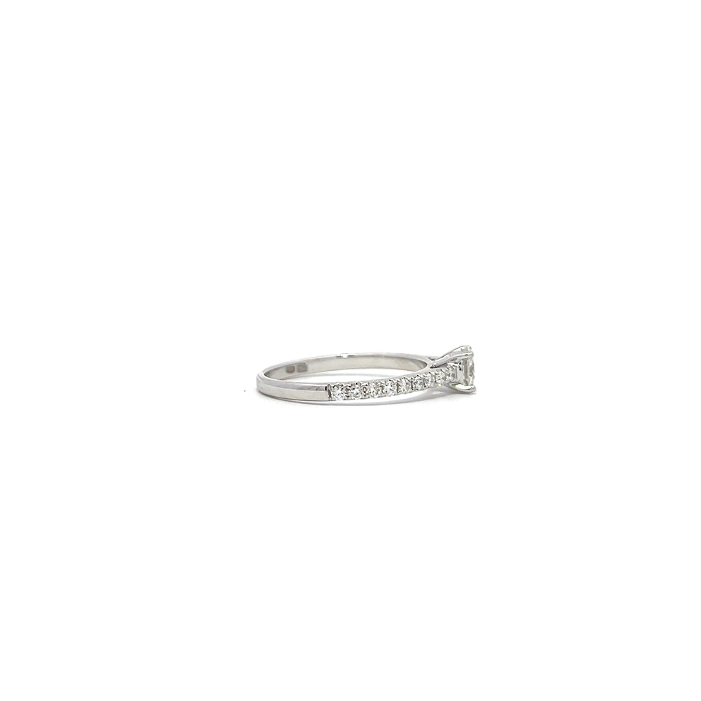 0.38ct Diamond engagement ring