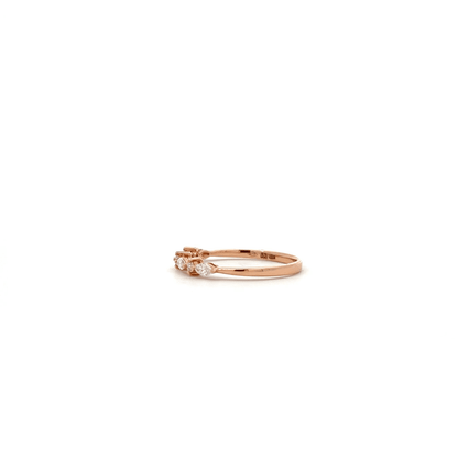 Minimalistic Diamond ring