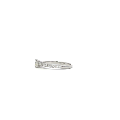 0.38ct Diamond engagement ring