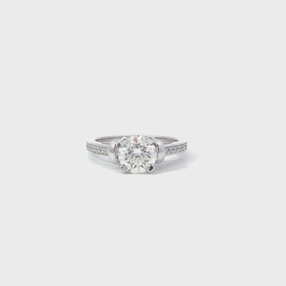 Laboratory grown pavé round diamond ring