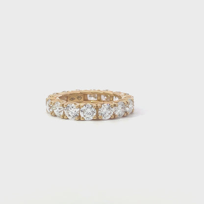 Laboratory grown eternity round diamond ring