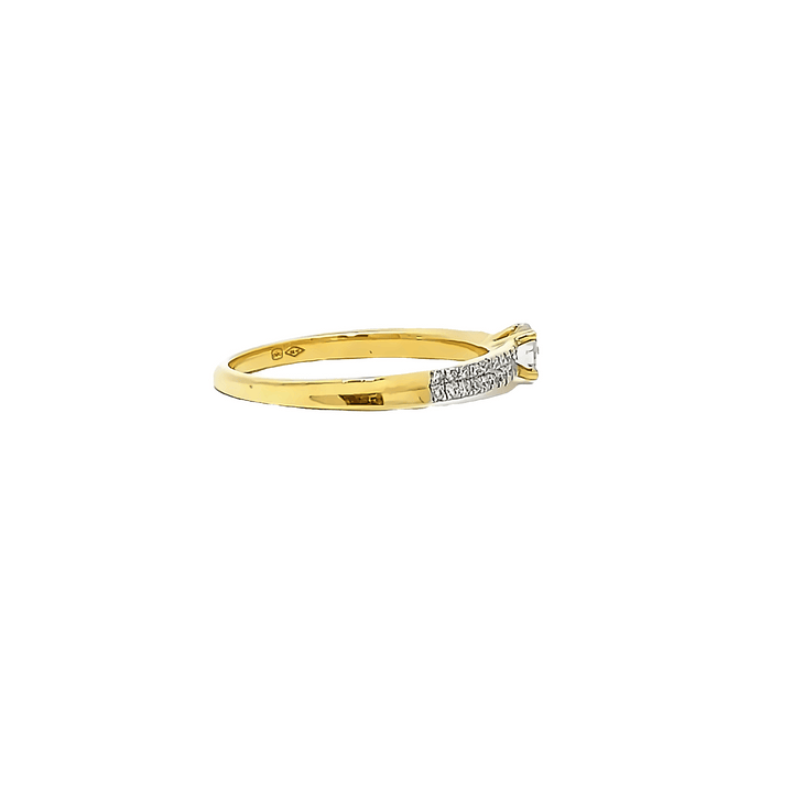 0.25ct, H, VS, round cut diamond engagement ring