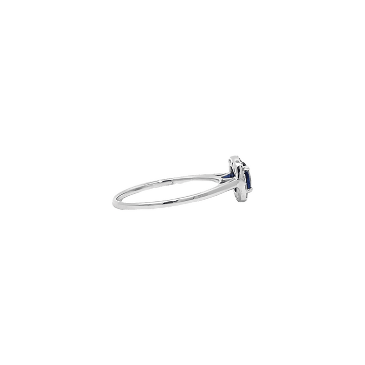 0.65ct Round blue sapphire engagement ring