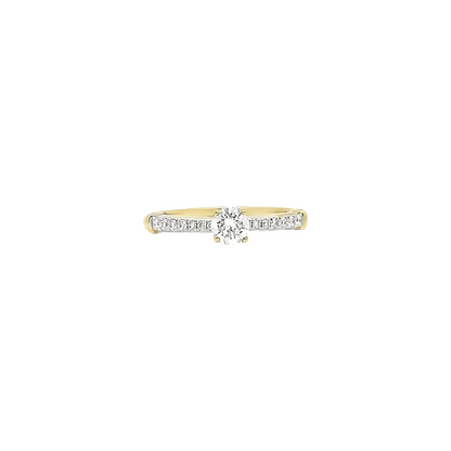 0.43ct G VS Diamond engagement ring