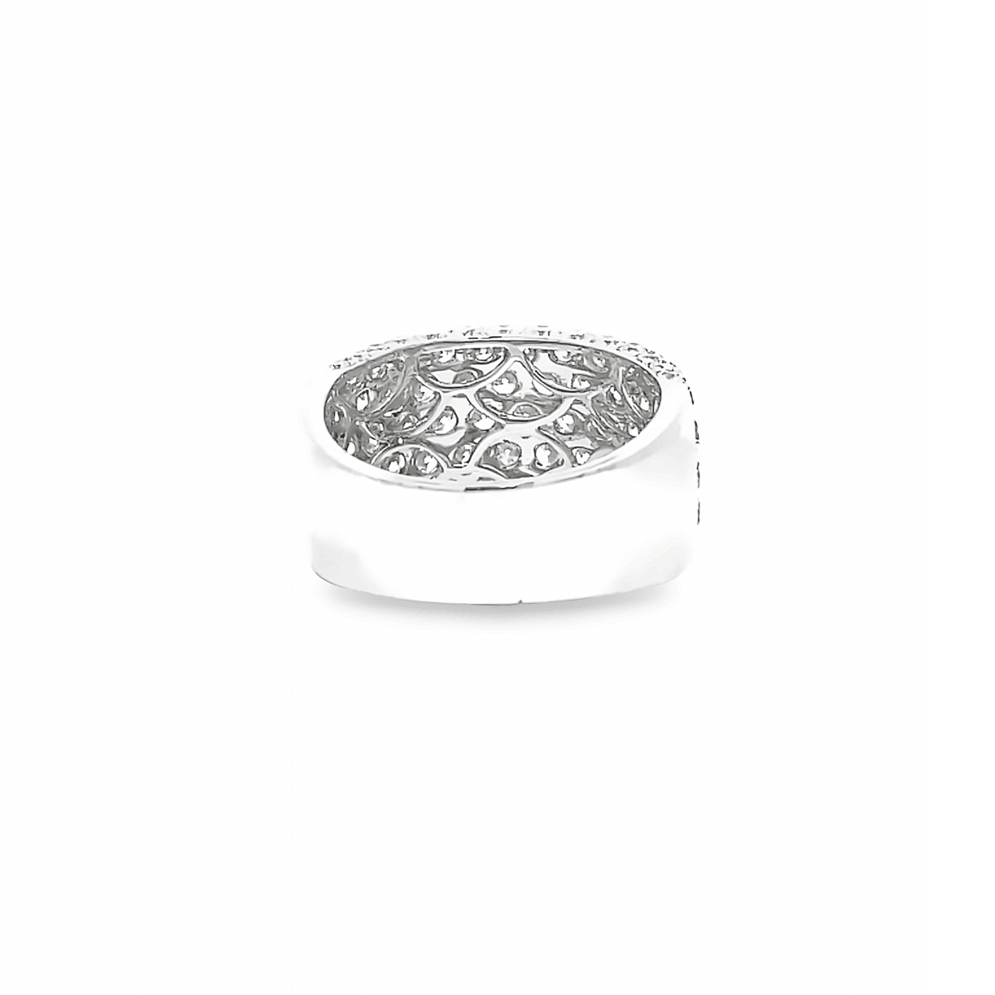 3.20ct G VS pavé set diamond ring