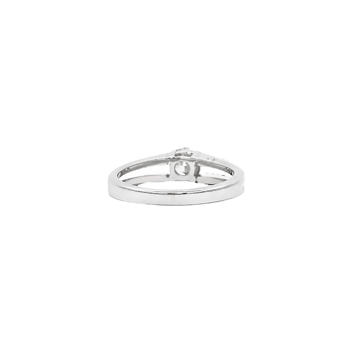 0.60ct G Si2 double band engagement ring